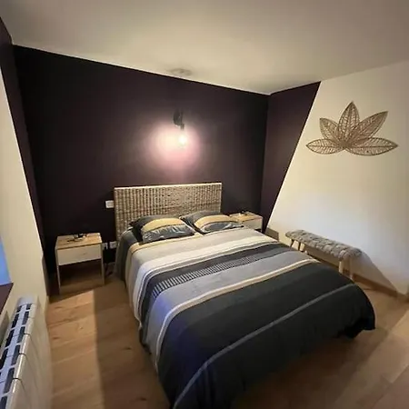 بيت للعطل Familial Au Bord De L'orne, Au Pied Du Chateau De Mesnil-glaise *