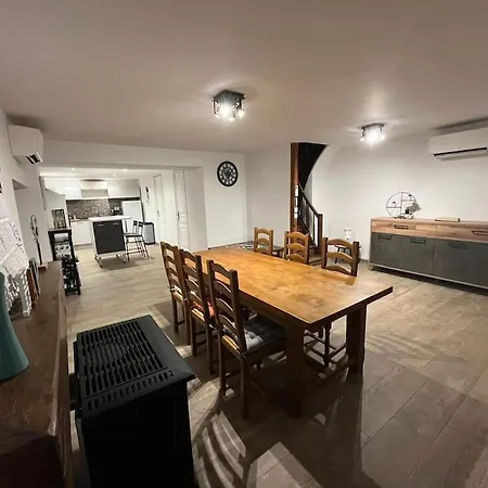 بيت للعطل Familial Au Bord De L'orne, Au Pied Du Chateau De Mesnil-glaise