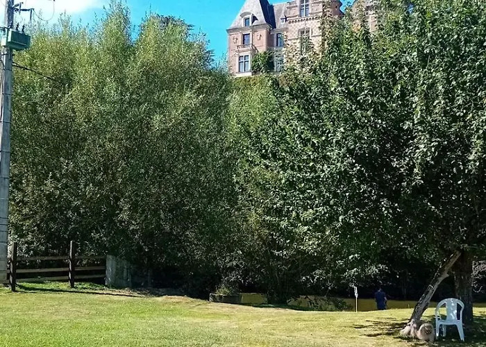 Familial Au Bord De L'orne, Au Pied Du Chateau De Mesnil-glaise Semesterbostad *